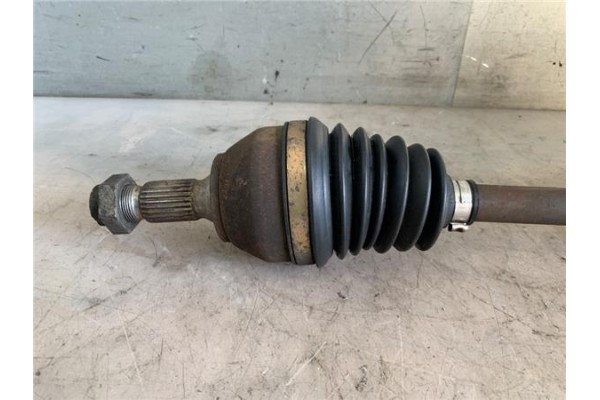 Recambio de palier delantero izquierdo para renault clio iii 1.5 dci (c/br1g) referencia OEM IAM 7711368512  