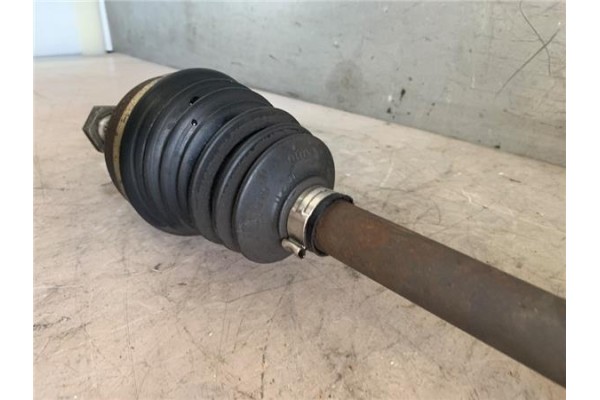 Recambio de palier delantero izquierdo para renault clio iii 1.5 dci (c/br1g) referencia OEM IAM 7711368512  