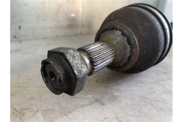 Recambio de palier delantero izquierdo para renault clio iii 1.5 dci (c/br1g) referencia OEM IAM 7711368512  