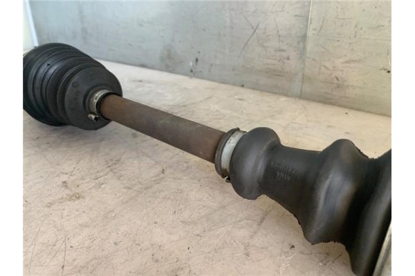 Recambio de palier delantero izquierdo para renault clio iii 1.5 dci (c/br1g) referencia OEM IAM 7711368512  