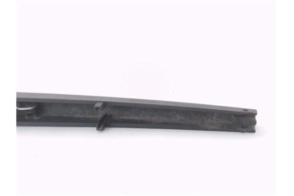Recambio de brazo limpiaparabrisas trasero para fiat ii panda (169) 1.2 referencia OEM IAM 46835901  