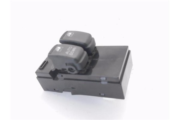 Recambio de mando elevalunas delantero izquierdo para hyundai getz (tb) 1.1 básico referencia OEM IAM 935701C230WK 935701C010  Recambio de mando elevalunas delantero izquierdo para hyundai getz (tb) 1.1 básico referencia OEM IAM 935701C230WK 935701C010