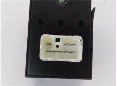 Recambio de mando elevalunas delantero izquierdo para hyundai getz (tb) 1.1 básico referencia OEM IAM 935701C230WK 935701C010 