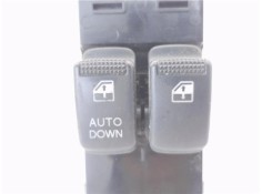 Recambio de mando elevalunas delantero izquierdo para hyundai getz (tb) 1.1 básico referencia OEM IAM 935701C230WK 935701C010 