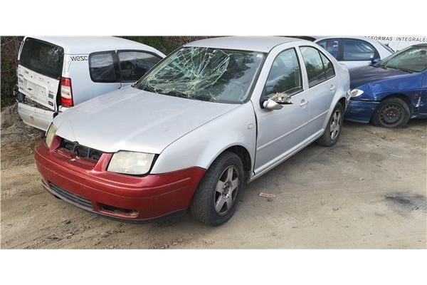 volkswagen bora berlina (1j2)(1998) del año 