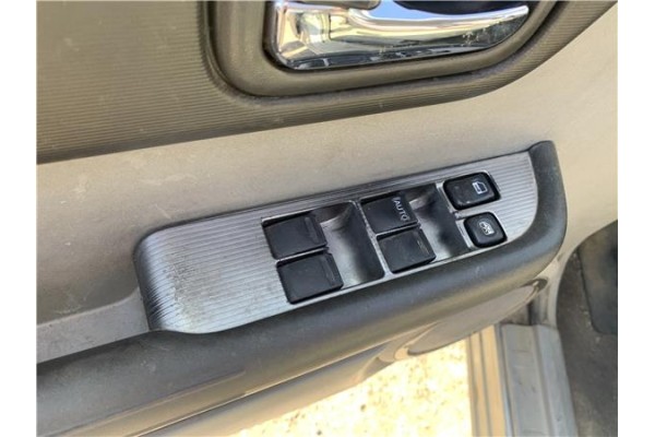 Recambio de mando elevalunas delantero izquierdo para nissan x-trail (t30) 2.0 referencia OEM IAM 254018H701 Recambio de mando elevalunas delantero izquierdo para nissan x-trail (t30) 2.0 referencia OEM IAM 254018H701