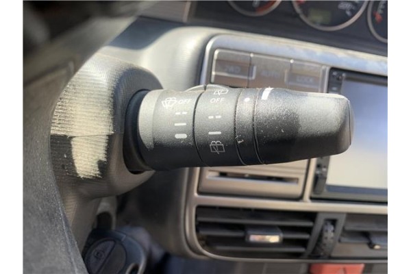 Recambio de mando intermitencia para nissan x-trail (t30) 2.0 referencia OEM IAM 255408H700  