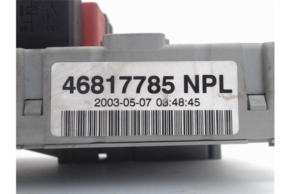 Recambio de caja fusibles/rele para fiat i doblo (119) 1.9 jtd (223axe1a) referencia OEM IAM 46817785  