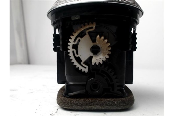 Recambio de conducto ventilacion izquierdo para audi rs3 sportback (8vf) 2.5 tfsi quattro referencia OEM IAM 81A820901B 6PS  