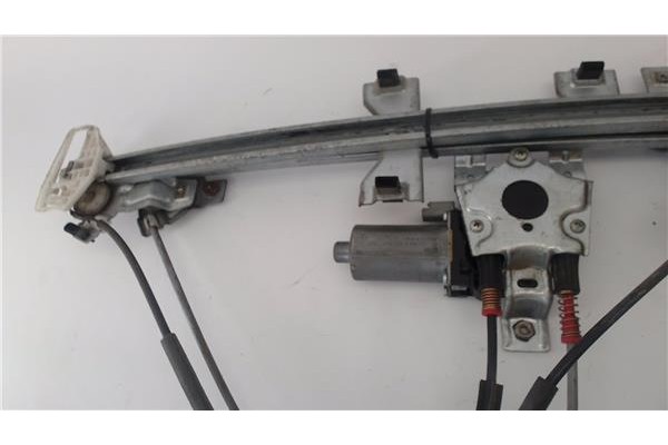 Recambio de mecanismo elevalunas delantero izquierdo para peugeot partner combispace (5f) 1.9 d referencia OEM IAM 0130821763  
