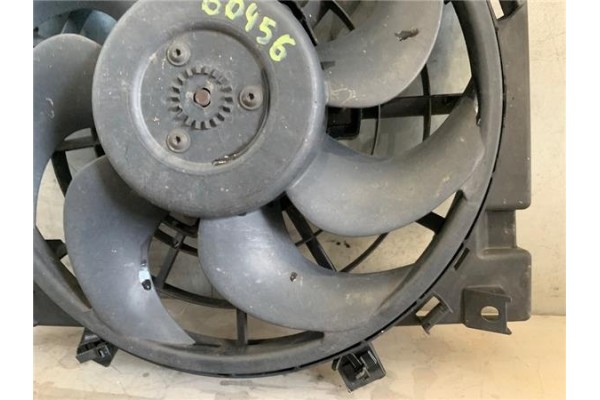 Recambio de electroventilador para opel zafira 1.9 cdti referencia OEM IAM 0130303960  