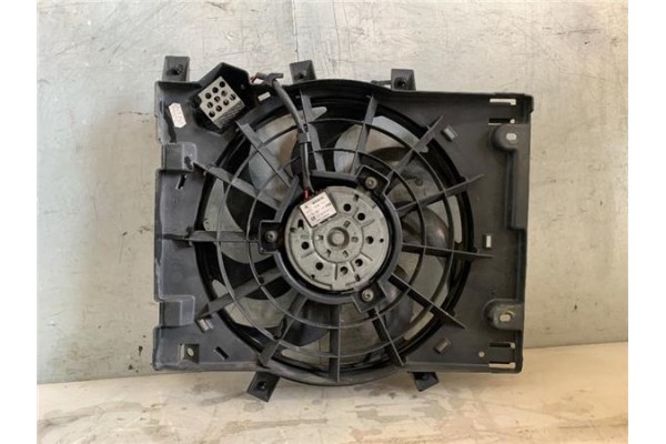 Recambio de electroventilador para opel zafira 1.9 cdti referencia OEM IAM 0130303960  