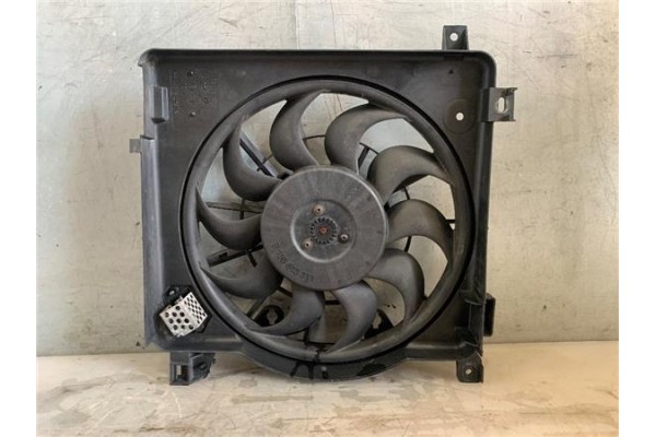 Recambio de electroventilador para opel zafira 1.9 cdti referencia OEM IAM 0130303957  