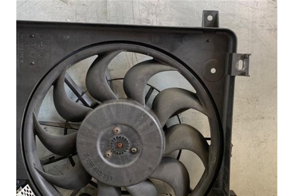 Recambio de electroventilador para opel zafira 1.9 cdti referencia OEM IAM 0130303957  
