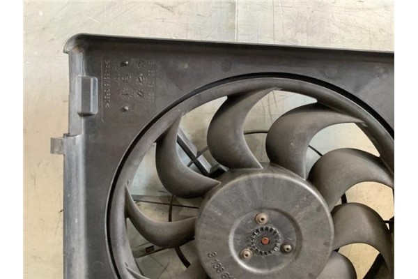 Recambio de electroventilador para opel zafira 1.9 cdti referencia OEM IAM 0130303957  