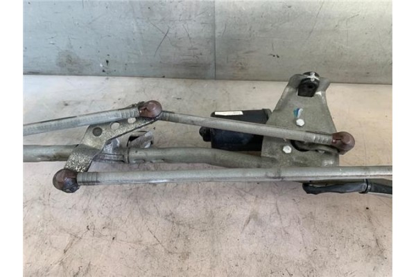 Recambio de motor limpiaparabrisas delantero para opel meriva 1.7 cdti referencia OEM IAM 93390344  