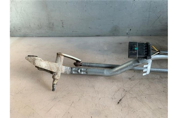 Recambio de motor limpiaparabrisas delantero para opel meriva 1.7 cdti referencia OEM IAM 93390344  