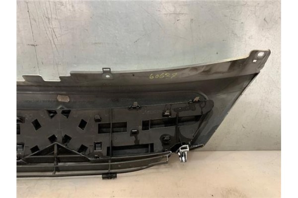 Recambio de rejilla capo para citroen c3 1.4 hdi referencia OEM IAM 9680094177  