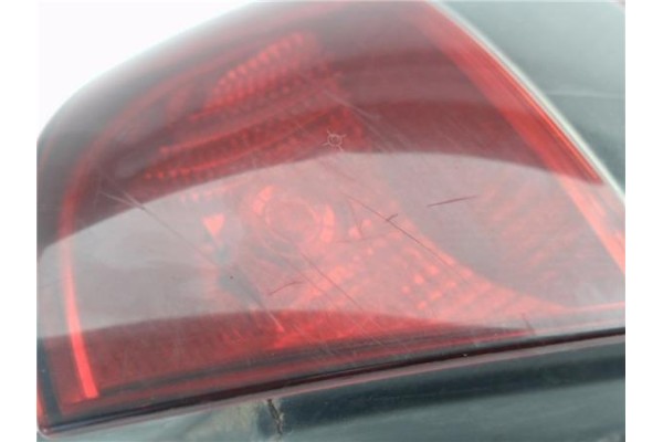 Recambio de piloto trasero derecho para citroen c5 berlina 2.0 hdi referencia OEM IAM 9632646680  
