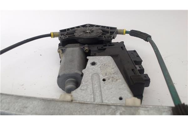 Recambio de mecanismo elevalunas delantero derecho para peugeot 307 (3a/c) 2.0 hdi 135 referencia OEM IAM 9637131380  