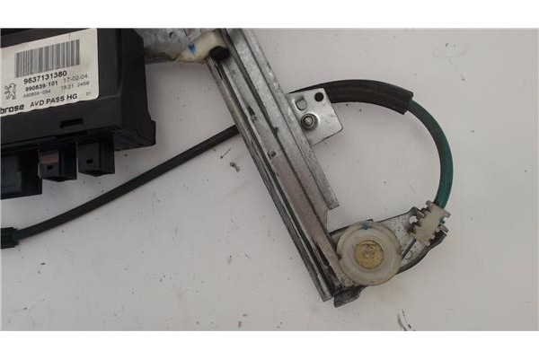 Recambio de mecanismo elevalunas delantero derecho para peugeot 307 (3a/c) 2.0 hdi 135 referencia OEM IAM 9637131380  