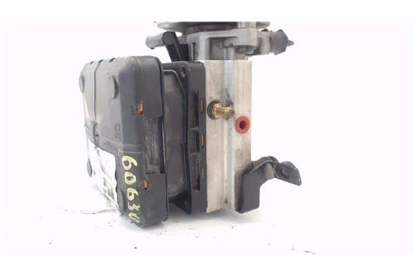 Recambio de bomba suspension para citroen c5 berlina 2.0 hdi referencia OEM IAM 9636713880  