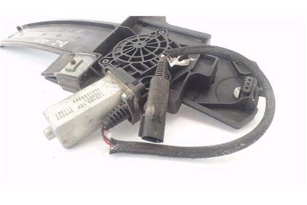 Recambio de mecanismo elevalunas delantero izquierdo para chrysler pt cruiser 1.6 route 66 referencia OEM IAM 05067591AC  
