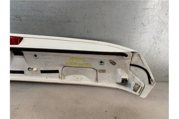 Recambio de aleron trasero para seat ibiza (6k1) 1.9 sdi referencia OEM IAM 6K6827933E  