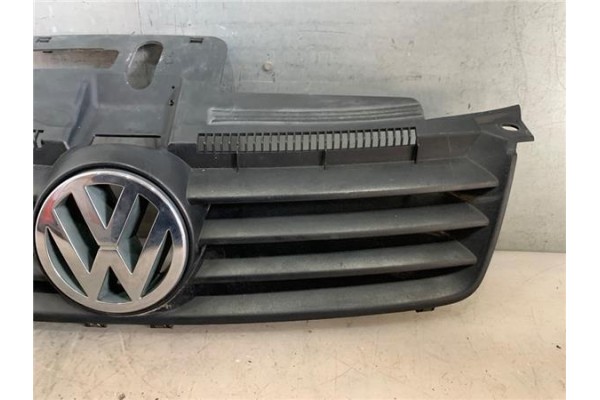 Recambio de rejilla paragolpes delantero para volkswagen polo iv (9n1) 1.4 16v referencia OEM IAM 6Q0853651C  
