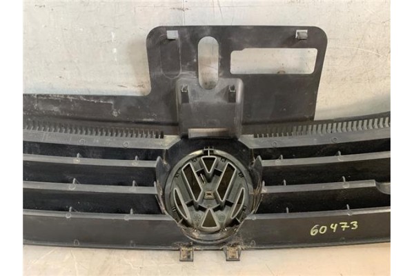 Recambio de rejilla paragolpes delantero para volkswagen polo iv (9n1) 1.4 16v referencia OEM IAM 6Q0853651C  