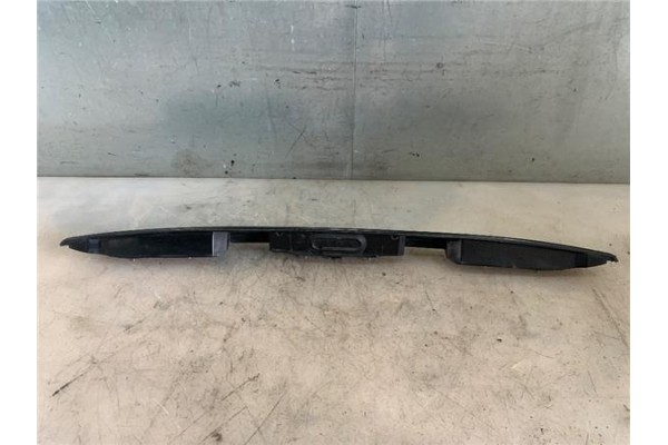 Recambio de moldura porton trasero para citroen xsara picasso 2.0 hdi referencia OEM IAM 9635595877F  