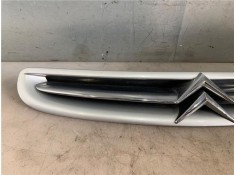 Recambio de rejilla capo para citroen xsara picasso 2.0 hdi referencia OEM IAM 9632099177  