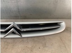 Recambio de rejilla capo para citroen xsara picasso 2.0 hdi referencia OEM IAM 9632099177  