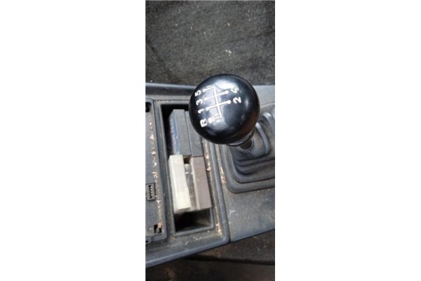 renault 9 (l42_) del año 1988