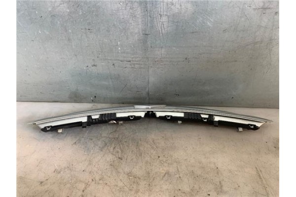 Recambio de rejilla capo para citroen xsara picasso 2.0 hdi referencia OEM IAM 9632099177  
