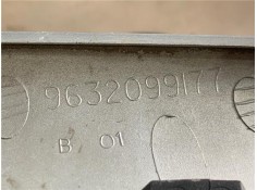 Recambio de rejilla capo para citroen xsara picasso 2.0 hdi referencia OEM IAM 9632099177  