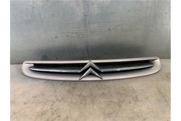 Recambio de rejilla capo para citroen xsara picasso 1.6 referencia OEM IAM 9632099177  