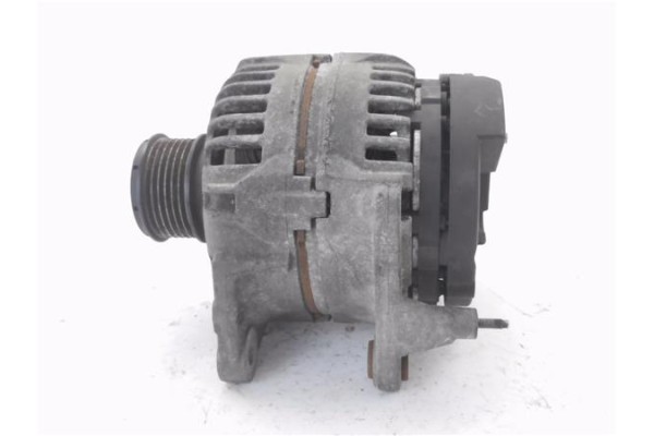 Recambio de alternador para seat ibiza (6l1) 1.9 tdi referencia OEM IAM 03B903023L 124325001 