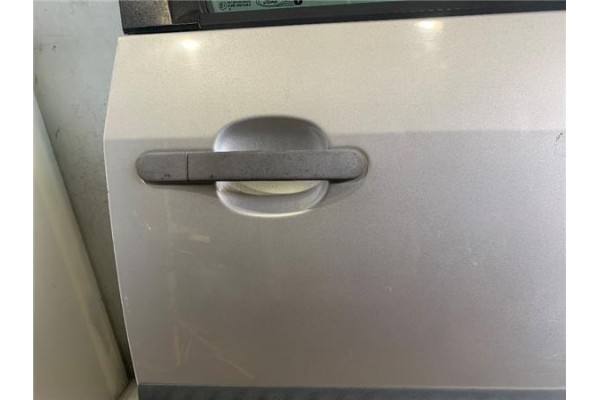 Recambio de puerta delantero derecha para ford fiesta vi 1.4 tdci referencia OEM IAM   