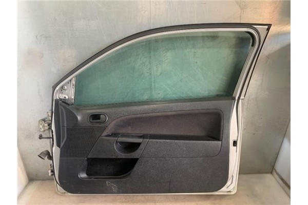 Recambio de puerta delantero derecha para ford fiesta vi 1.4 tdci referencia OEM IAM   