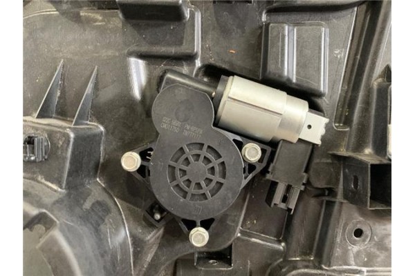 Recambio de elevalunas electrico delantero derecho para mazda 5 2.0 referencia OEM IAM C235897X  