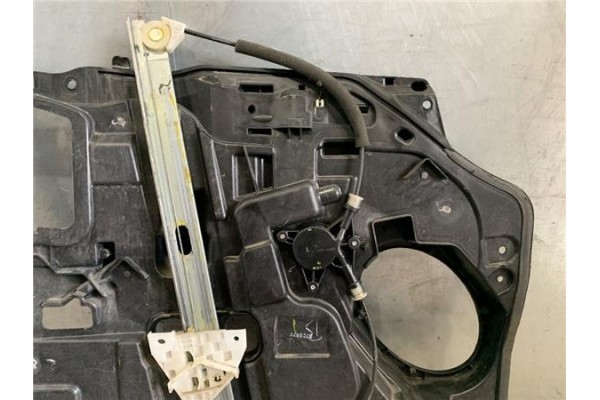 Recambio de elevalunas electrico delantero derecho para mazda 5 2.0 referencia OEM IAM C235897X  