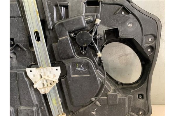Recambio de elevalunas electrico delantero derecho para mazda 5 2.0 referencia OEM IAM C235897X  
