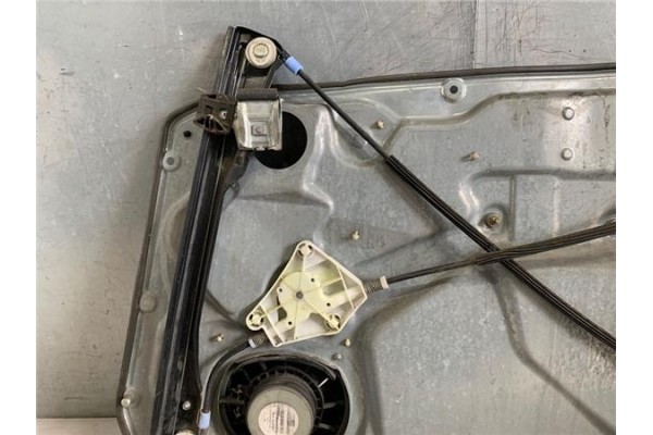 Recambio de elevalunas electrico delantero izquierdo para seat ibiza (6l1) 1.9 tdi referencia OEM IAM 6L3837755T  