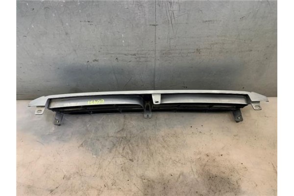 Recambio de rejilla paragolpes delantero para toyota carina (t19) 2.0 i (st191) referencia OEM IAM 5310105020  