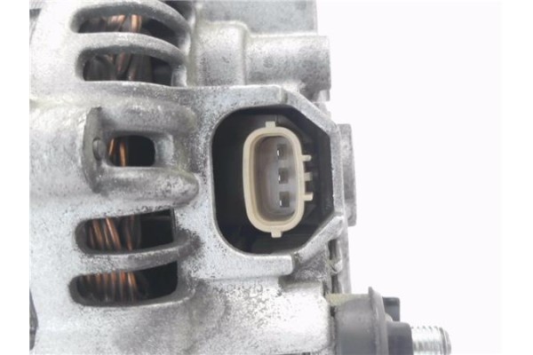 Recambio de alternador para mazda 5 2.0 referencia OEM IAM A3TB6581 7RF7JA 