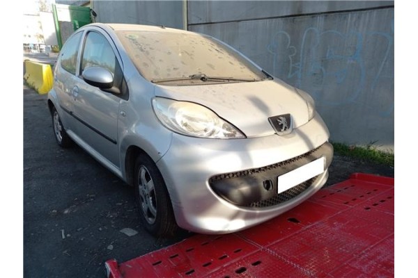 peugeot 107 (2005) del año 