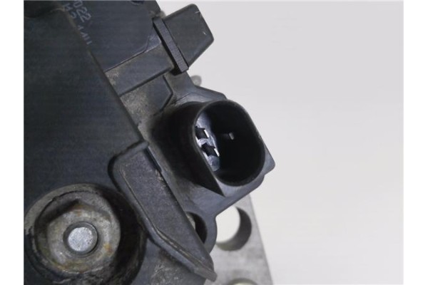 Recambio de alternador para seat ibiza (6k1) 1.9 sdi referencia OEM IAM 8EL011710381  