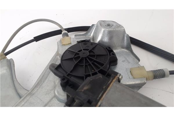 Recambio de mecanismo elevalunas delantero derecho para renault clio iii 1.5 dci (br17, cr17) referencia OEM IAM 400861D  