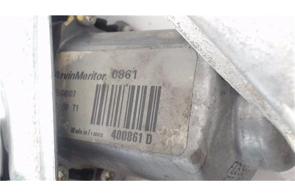 Recambio de mecanismo elevalunas delantero derecho para renault clio iii 1.5 dci (br17, cr17) referencia OEM IAM 400861D  